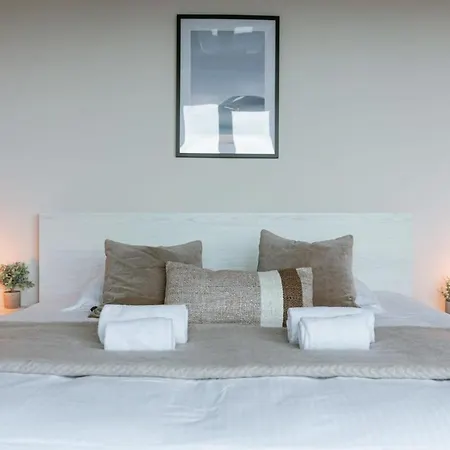 Semesterbostad Huswell - Spacious Vacation For 12 Guests In Westende *